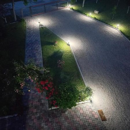 Studio Apartman Azra Kulen Vakuf Exterior foto